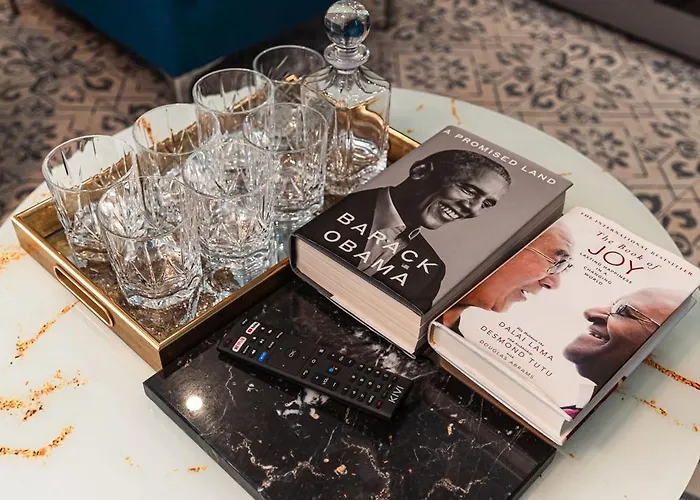 10 At Palazzo Seraphim Boutique Living In St Julians Maison d'hôtes