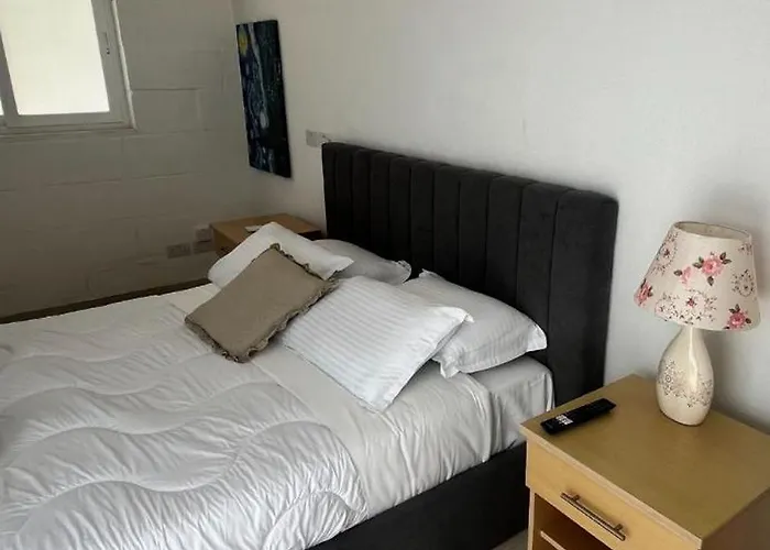 10 At Palazzo Seraphim Boutique Living In St Julians Gæstehus 3*