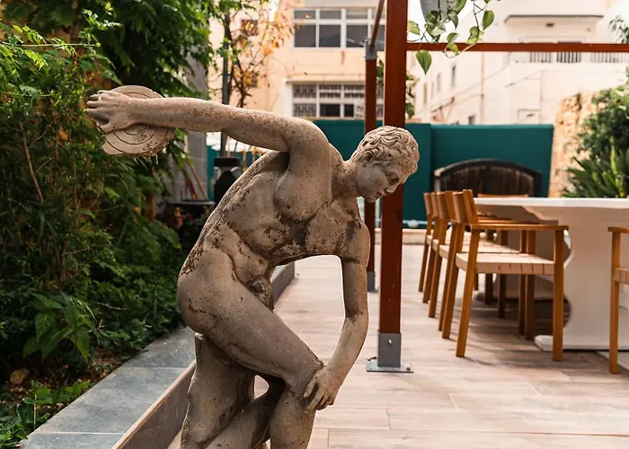 10 At Palazzo Seraphim Boutique Living In St Julians Gæstehus