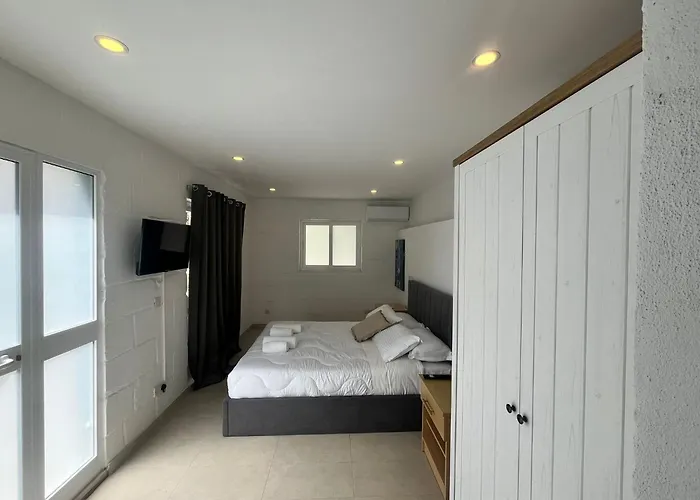 10 At Palazzo Seraphim Boutique Living In St Julians Gæstehus 3*