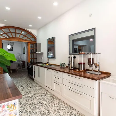 ゲストハウス 10 At Palazzo Seraphim Boutique Living In St Julians Saint Julian's